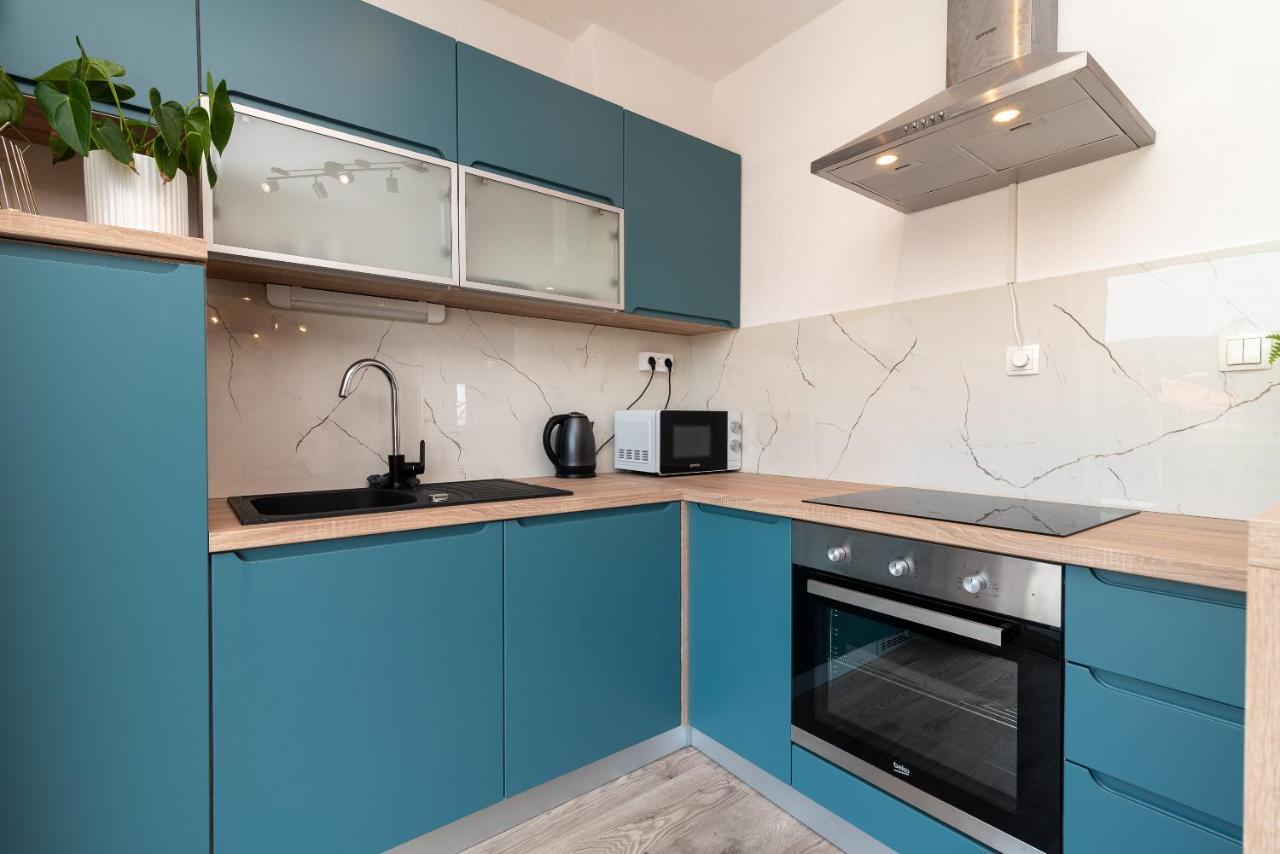 Beach Apartman Marela Slatine Eksteriør bilde