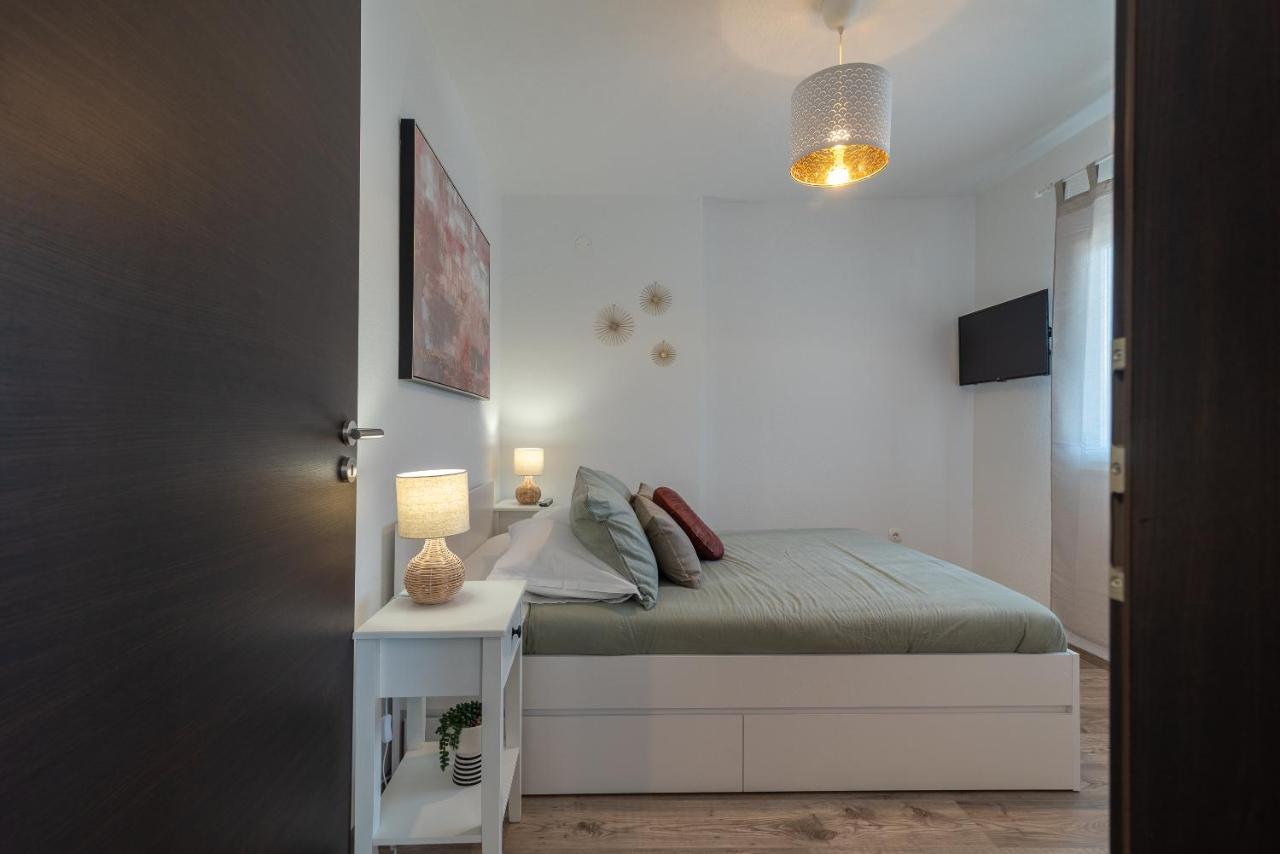Beach Apartman Marela Slatine Eksteriør bilde
