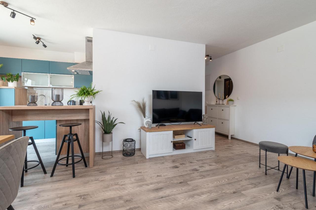Beach Apartman Marela Slatine Eksteriør bilde